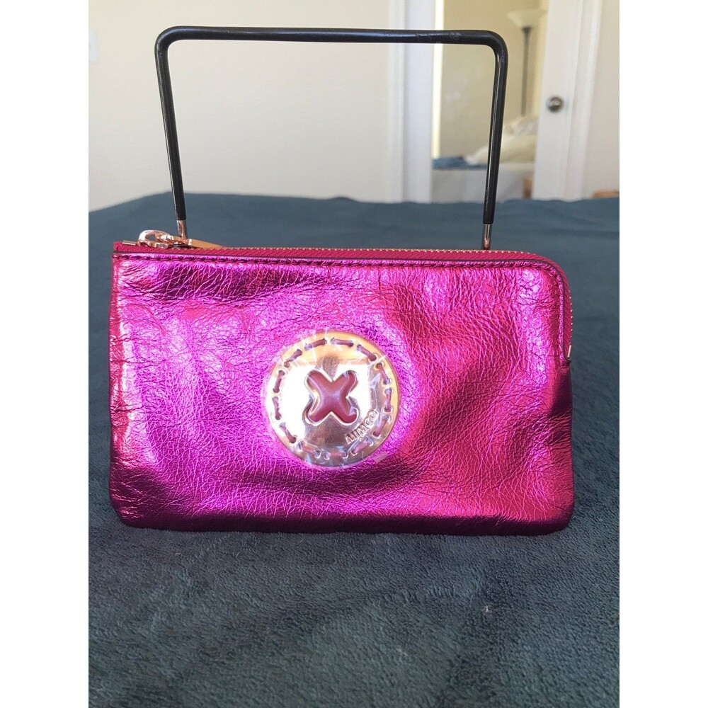 MIMCO Echo X metallic hot pink Pouch rose gold hardware